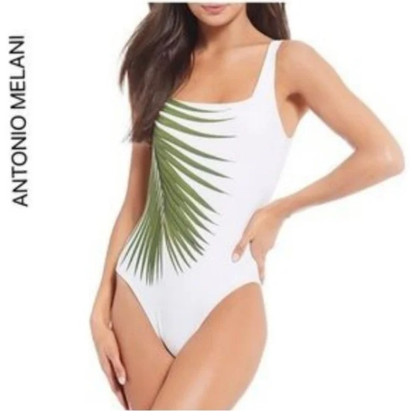 ANTONIO MELANI Other - NWT - Antonio Melani - All white with Palm Leaf 🤍🌴